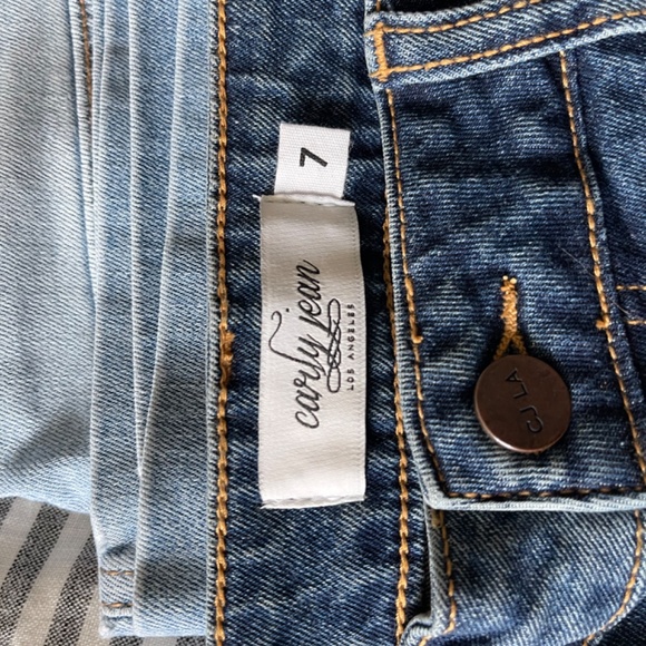 Carly Jean - skinny Jean 07 - Picture 3 of 8